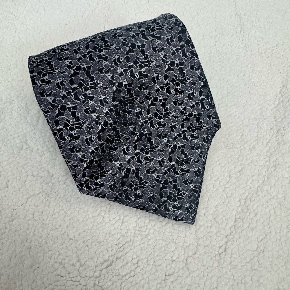 Harve Benard Silk Bow Tie Gray Black Abstract Self Tie Handmade Vintage